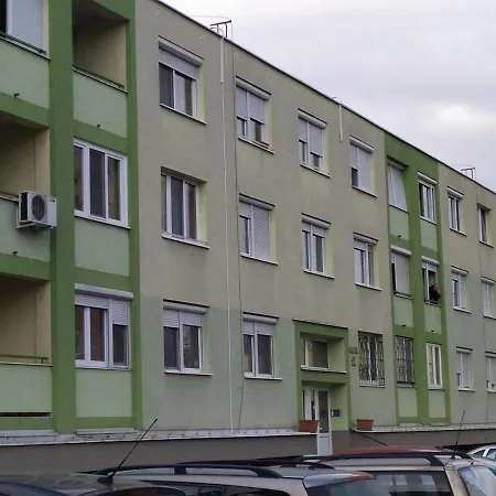 Otthon-laksz Apartment